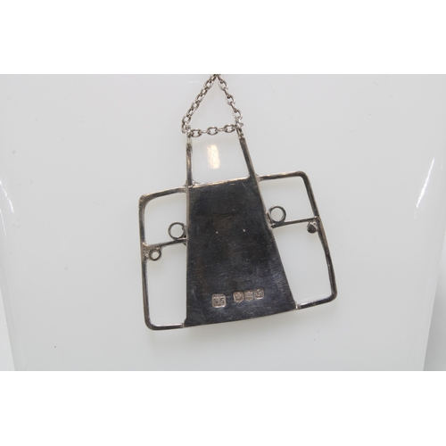 17 - ALASTAIR NORMAN GRANT (SCOTTISH 1943-2017) a silver and enamel pendant necklace, Edinburgh 1971