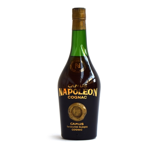 411 - Camus Napoleon La Grande Marque Cognac (70cl, 40%)