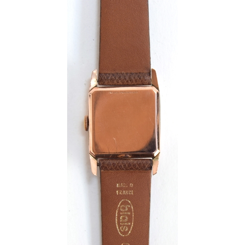 68 - A 10CT GOLD FILLED LONGINES WRIST WATCH
*BROKEN CRYSTAL*
CIRCA 1940s, REF 7324448, COPPER DIAL WITH ... 