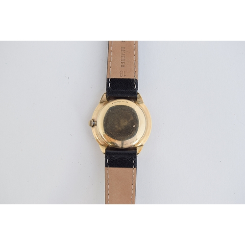 71 - A GENTLEMAN'S 10CT GOLD FILLED LONGINES -Wittnauer ADMIRAL WRIST WATCH
CIRCA 1960s, BLACK DIAL, BATO... 