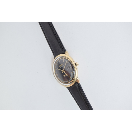 71 - A GENTLEMAN'S 10CT GOLD FILLED LONGINES -Wittnauer ADMIRAL WRIST WATCH
CIRCA 1960s, BLACK DIAL, BATO... 