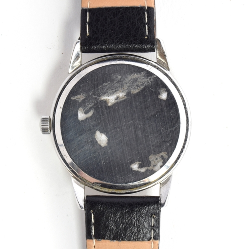 529 - AN OMEGA GENEVE GENTLEMAN'S STEEL WRIST WATCH
Dated 1959, ref. 14724SC/61, silvered dial with baton ... 