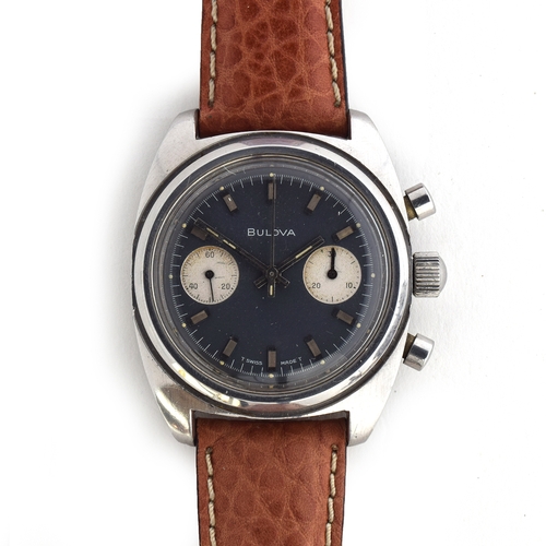 586 - A BULOVA 666 STAINLESS STEEL CHRONOGRAPH WRIST WATCH
Dated 1970, grey dial, raised silver baton mark... 