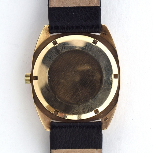 570 - A RECORD DELUXE 9CT GOLD HIGH BEAT AUTOMATIC DATE WRIST WATCH 
Circa 1960s, silvered dial, raised do... 