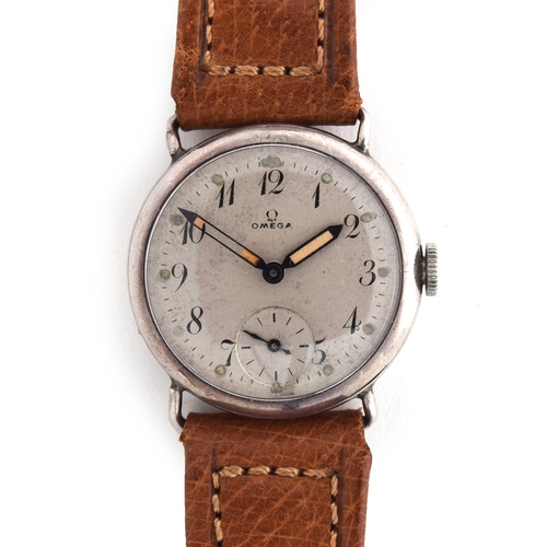 532 - AN OMEGA SILVER GENTLEMAN'S WRIST WATCH
Circa 1920s, white dial with painted Arabic numerals
Movemen... 