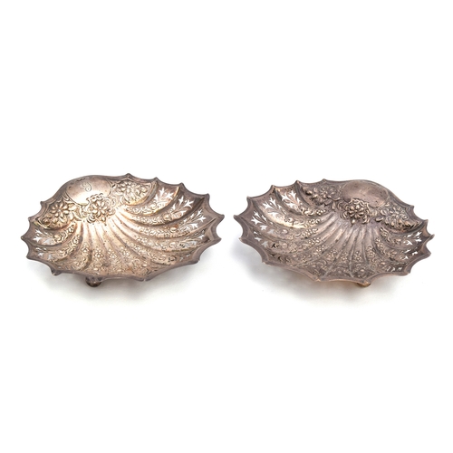 103 - A pair of scallop silver bonbon dishes, by Crichton & Bruce, Edinburgh 1907, pierced and chased with... 