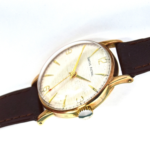 624 - A SMITHS ASTRAL 9CT GOLD GENTLEMAN'S MECHANICAL WRIST WATCH
Circa 1960s, cream textured dial, Arabic... 