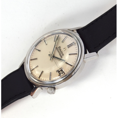 584 - A BULOVA ACCUTRON GENTLEMAN'S STEEL ELECTRONIC WATCH WITH DATE
Dated 1969, silvered dial with raised... 