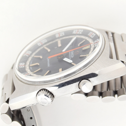 525 - AN OMEGA CHRONOSTOP JUMBO GENTLEMAN'S MECHANICAL CHRONGRAPH
1960s, with rare pilot, rotating bezel
M... 