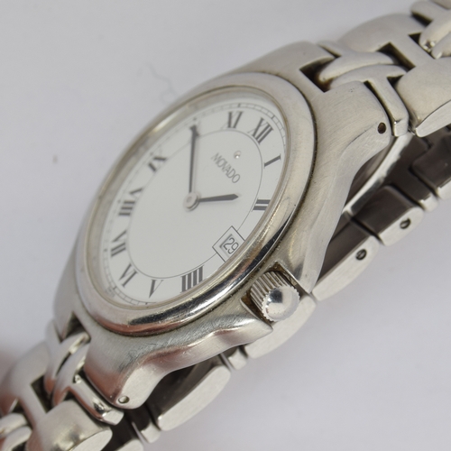 611 - A GENTLEMAN'S STAINLESS STEEL MOVADO BRACELET WRIST WATCH
Ref. 84.E2.887.2, date aperture, white dia... 