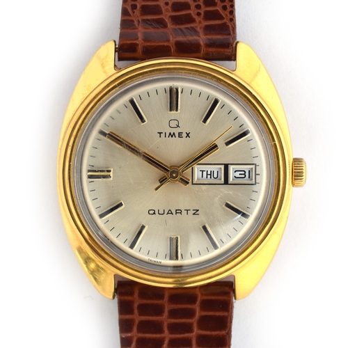 656 - A TIMEX GENTLEMAN'S ELECTROMECHANICAL QUARTZ DAY DATE WATCH
Circa 1970s