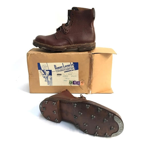 582 - A pair of Veldtschoen boots with hobnail soles, new in box, with laces, size 13