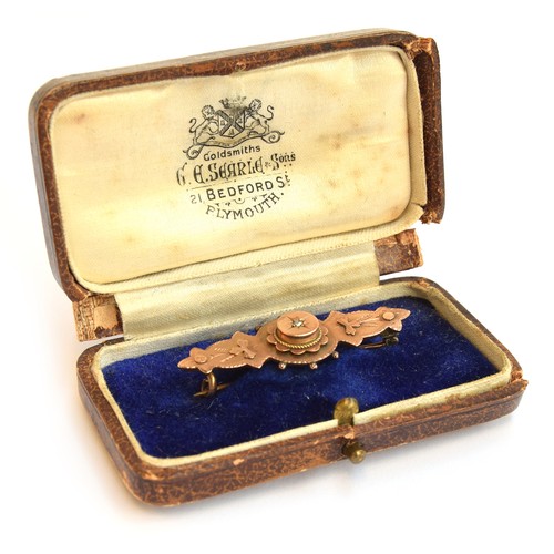 88 - A 9ct gold Victorian brooch, makers mark B&W, in a box from GE Searle & Sons, Plymouth, gross weight... 