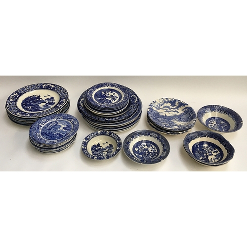 98A - A quantity of blue and white china to include Copeland, Willow pattern, etc