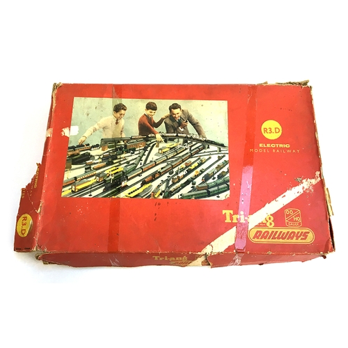 889 - A Triang OO gauge R3.D Electric Model Railway, in original box, c.1960