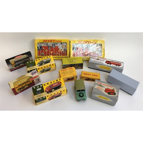 941 - A Meccano ltd Dinky Toy Blaw Knox Heavy Tractor no. 963 in original box; together with a number of o... 