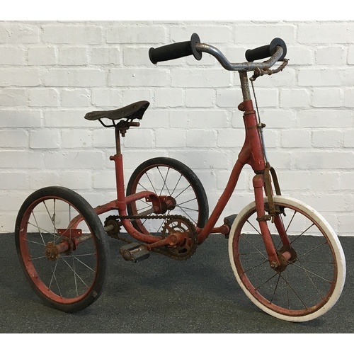 1085 - A vintage tricycle with Brooks leather saddle