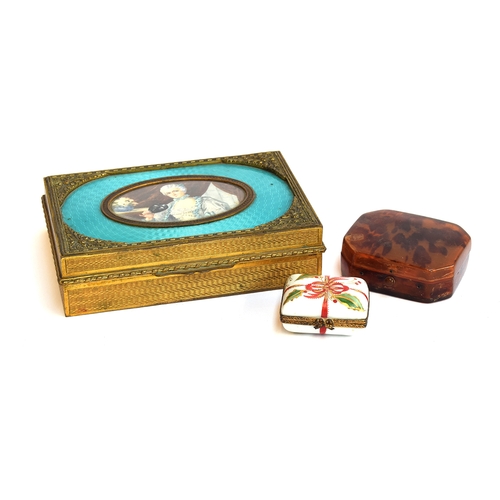 116 - A tortoiseshell trinket box with hinged lid, together with a guilloche enamel and gilt metal cigaret... 