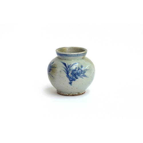 171 - A Korean blue and white Joseon Dynasty vase, 10cm high