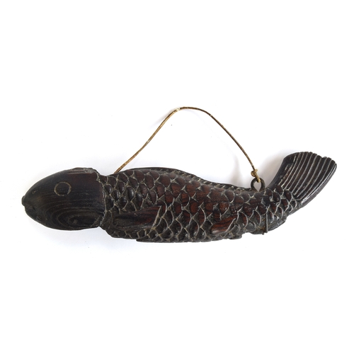 161 - A Japanese carved wooden koi jizai kagi, 40cmL