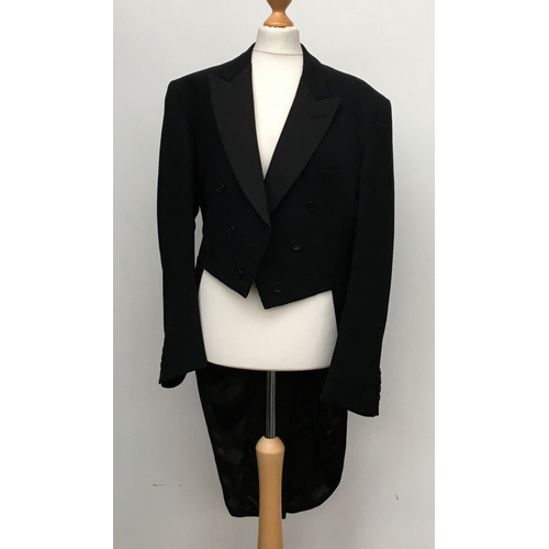 591 - A gent's evening tails (Moss Bros.), approximately 38