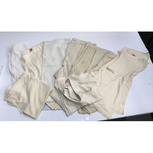 485 - A quantity of vintage gent's underwear to include Harvester, Jaeger, some with button fastenings and... 