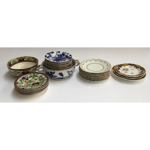 43 - A mixed lot of ceramics to include Royal Worcester 'Vitrious' twin handled fruit bowl, and 11 bowls;... 