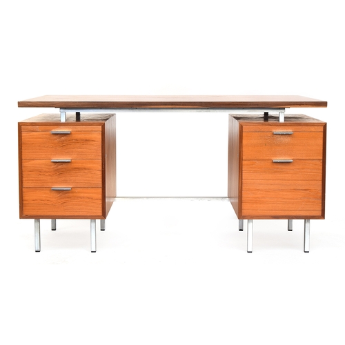 640 - A Robin Day for Hille (Rosamind Julius) executive kneehole desk, c.1965, with a veneered 'floating' ... 