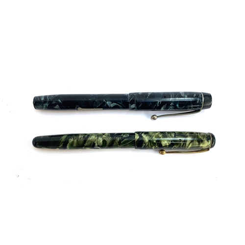 160 - A vintage Onoto 'The De La Rue Pen' fountain pen, green marble effect with 14ct gold nib, 12.5cmL; t... 