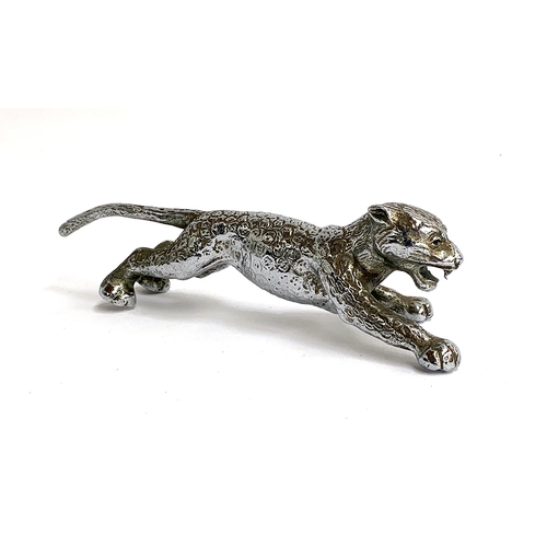 96 - A 1930s Desmo car bonnet mascot in the form of a leaping Jaguar, 20cm long