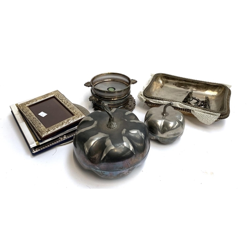 23 - A mixed lot of plated wares to include lidded entre dishes; a pair of wine coasters; various photo f... 