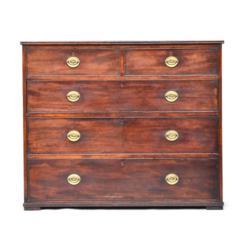 538 - An early 19th century mahogany chest of drawers, double D moulded top over two short and three gradu... 