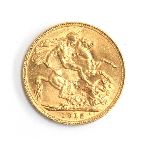 14 - A George V gold sovereign, 1912