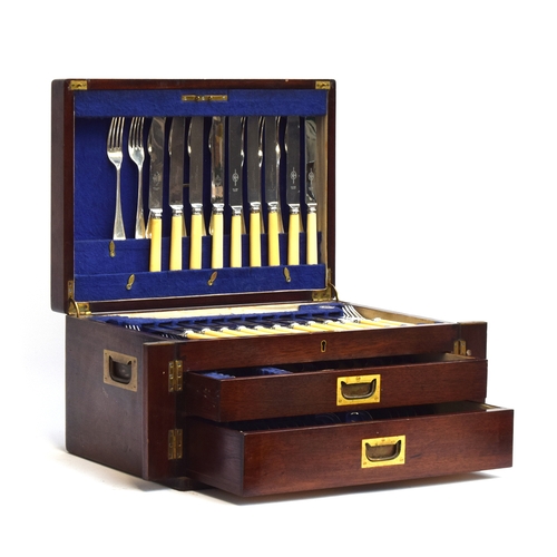 106 - An oak canteen by Viner's Ltd Sheffield, containing a mixture of plated flatware