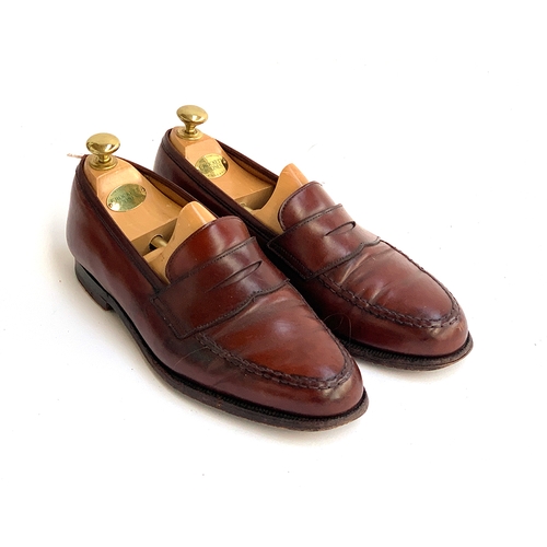 785 - A pair of Crockett & Jones 'The Boston' brown leather loafers, size 8.5E, with Crockett & Jones wood... 