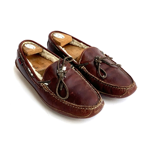 790 - A pair of sheepskin lined Sebago moccasins, size 8?, with New & Lingwood wooden trees