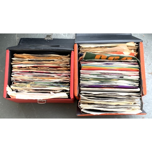 294 - A mixed box of 7 inch vinyl singles to include Stevie Wonder, Horace Faith, The Four Seasons, and va... 