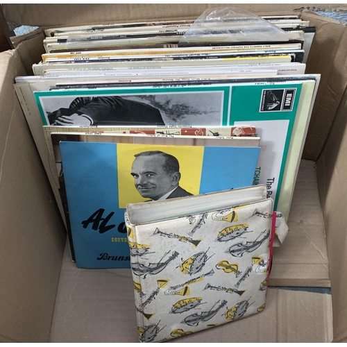 295 - A mixed lot of mainly classical LPs, some 10 and 7 inch singles