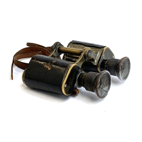 559 - A pair of Carl Zeiss WWI Feldstecher binoculars, inscribed 'Carl Zeiss Jena DRP, Feldstecher VERGR.=... 