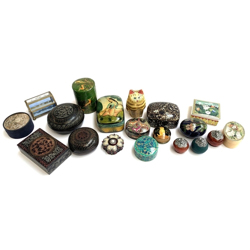 372 - A mixed lot of trinket boxes, some Indian papier mache; some Mango wood etc