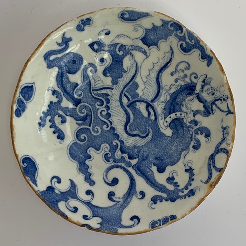 126 - A mid 19th century Grainger Worcester saucer with blue dragon design, 16.5cmD