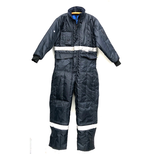 1009 - A Thinsulate snow suit, large