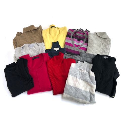 1015 - A large quantity of wool jumpers, to include cashmere (11)