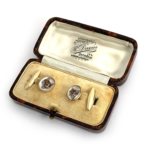 3 - A pair of Victorian gold mounted Essex crystal fox mask cufflinks, the crystal approx. 1.4x1.1cm, gr... 