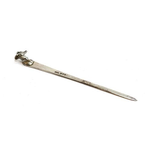 167 - A George V silver letter opener, Chester 1913, the terminal in the form of the head of a longdog, 13... 