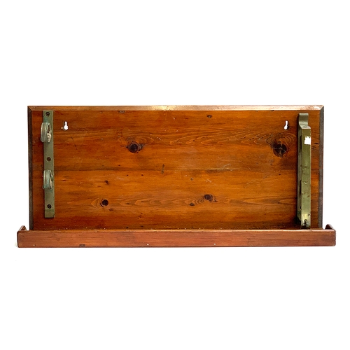 327 - A 19th century shotgun rack, for two guns, with lockable mechanism, 80cm wide