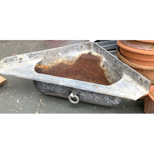 938 - A galvanised corner water trough, approx. 92cmW