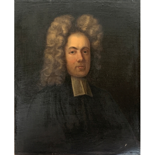 351 - An 18th century portrait of a gentleman, oil on canvas, 77x63.5cm