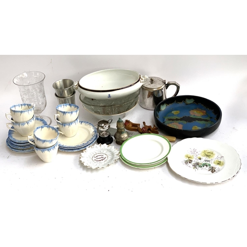 107 - A mixed lot to include Art Deco part tea service; 'A Present From Crystal Palace' plate; Booths for ... 