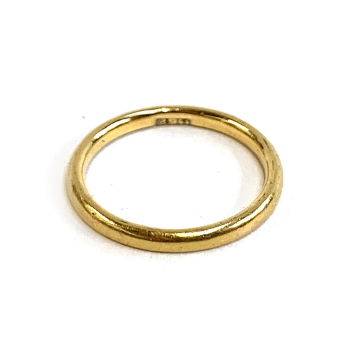 8 - A 22ct gold wedding band, size J 1/2, 2.2g